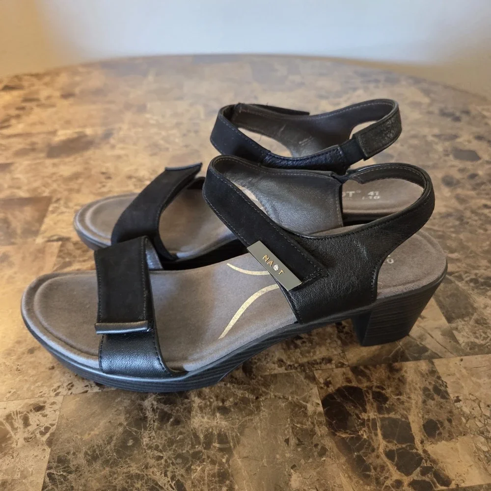 Naot Intact Sandals Wms 10 Black Block Heel Double Strap Boho basic chic EU 41